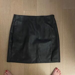 Topshop Black Mini Skirt sz 8